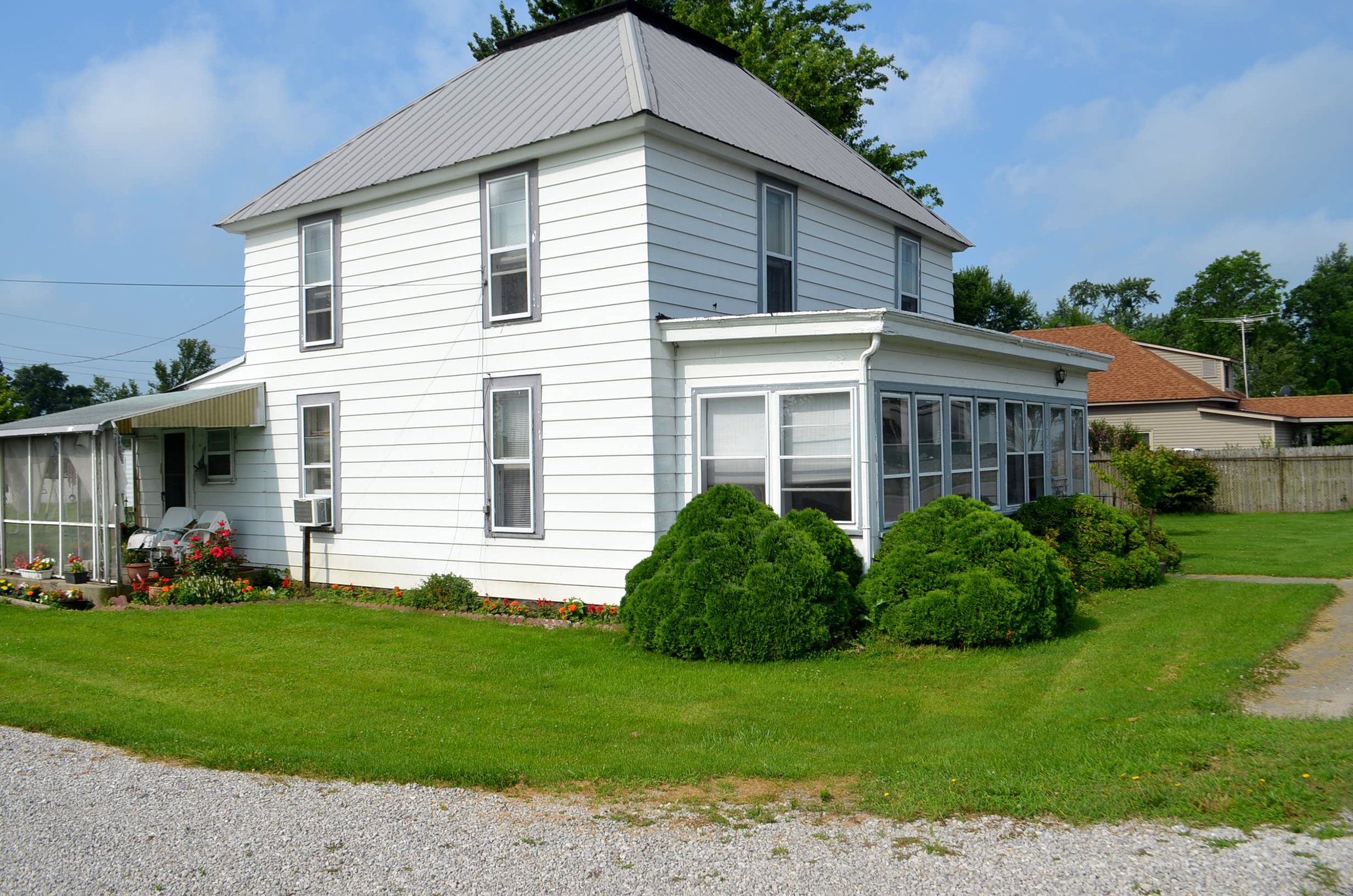 Property photo 1 - HOME & PERSONAL PROPERTY AUCTION IN EAST ALLEN COUNTY, INDIANA